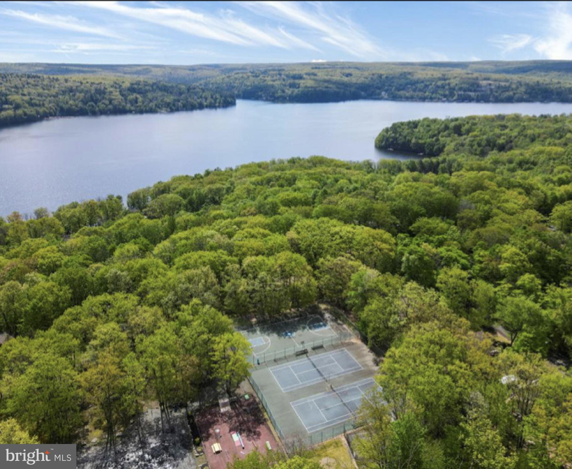 WALLENPAUPACK LAKE ESTATES - Residential