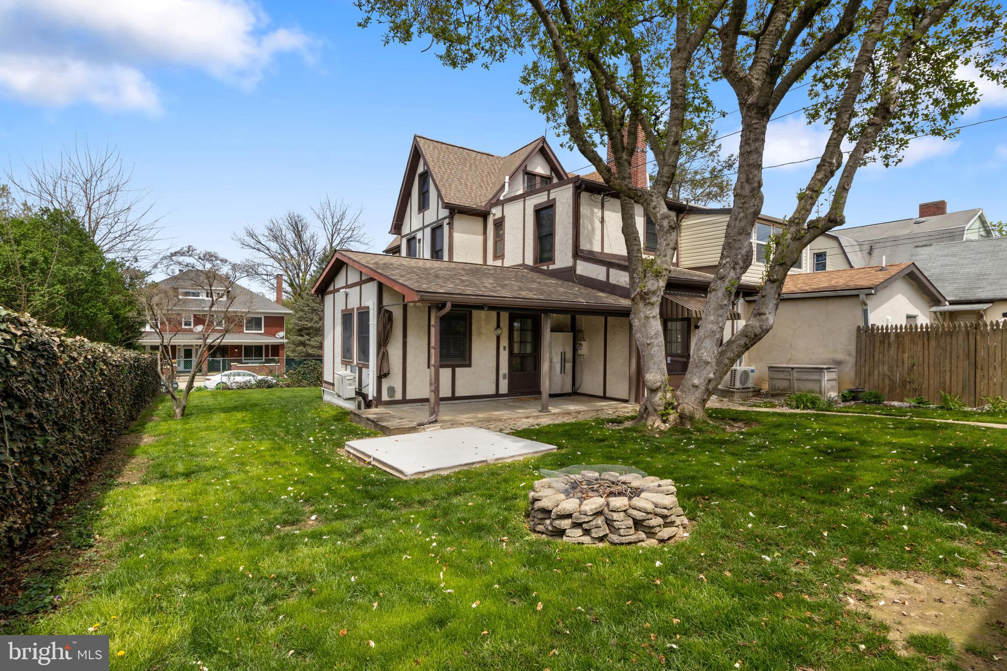 ELMWOOD - Residential