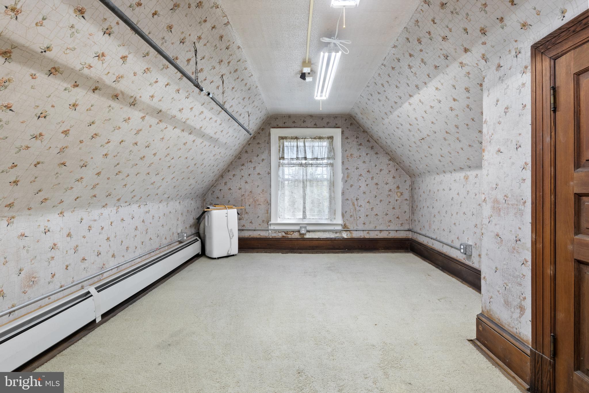 ELMWOOD - Residential