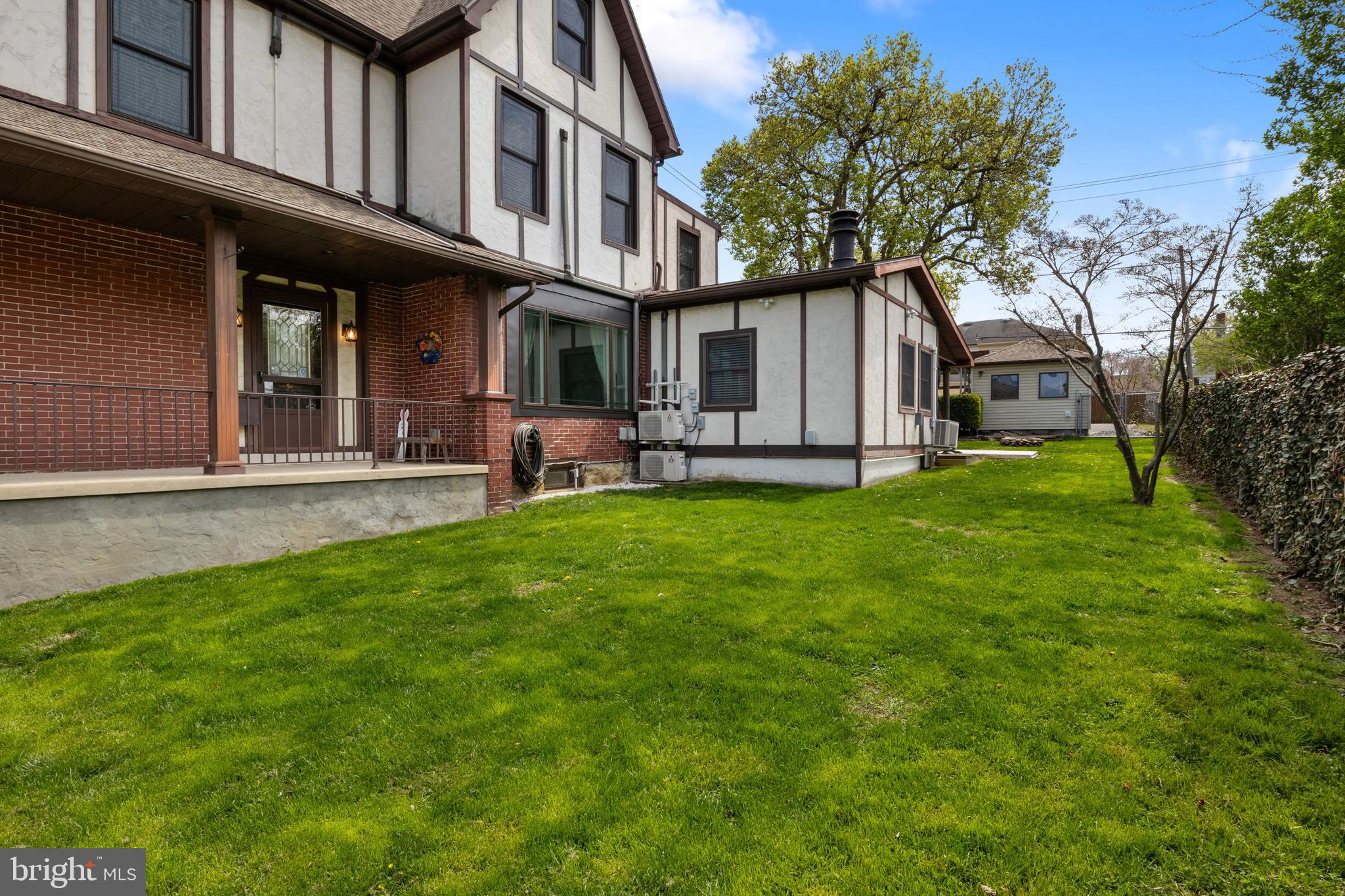 ELMWOOD - Residential