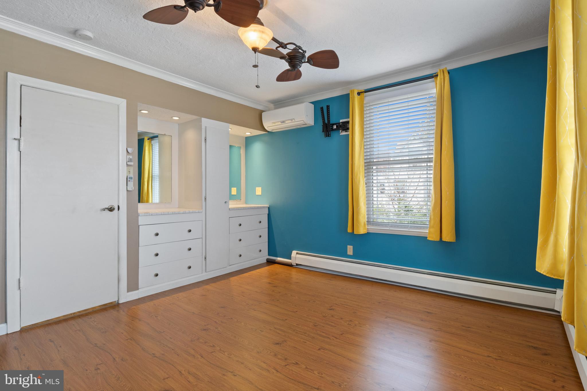 ELMWOOD - Residential