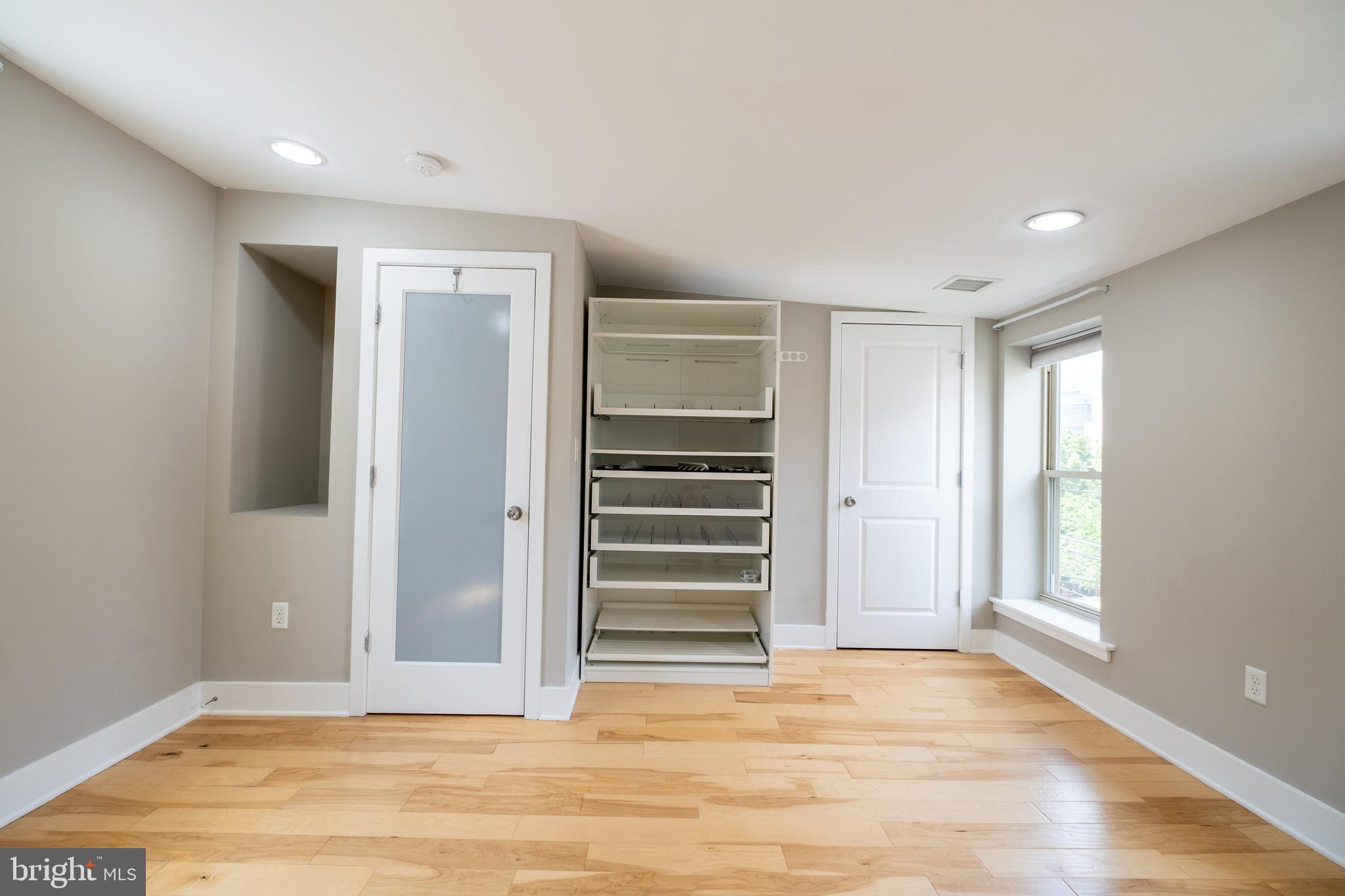 GRADUATE HOSPITAL - Residential Lease