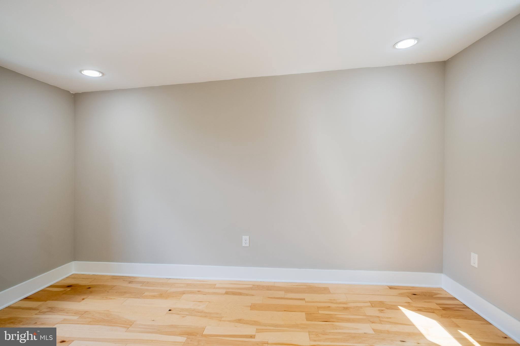 GRADUATE HOSPITAL - Residential Lease