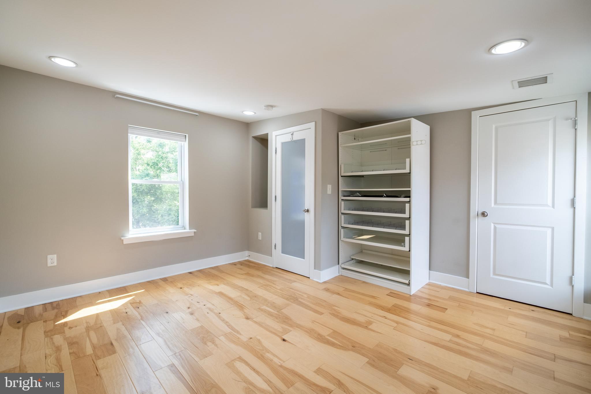 GRADUATE HOSPITAL - Residential Lease