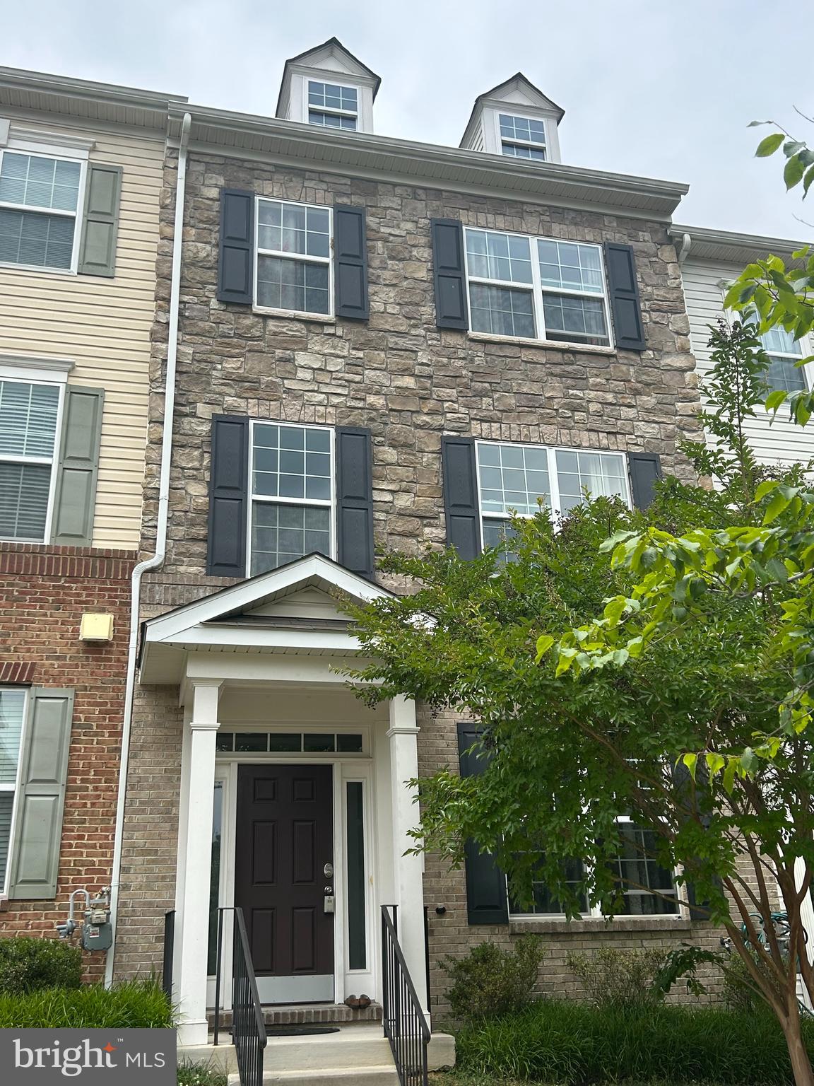 TOWNS OF TANGLEWOOD - Residential