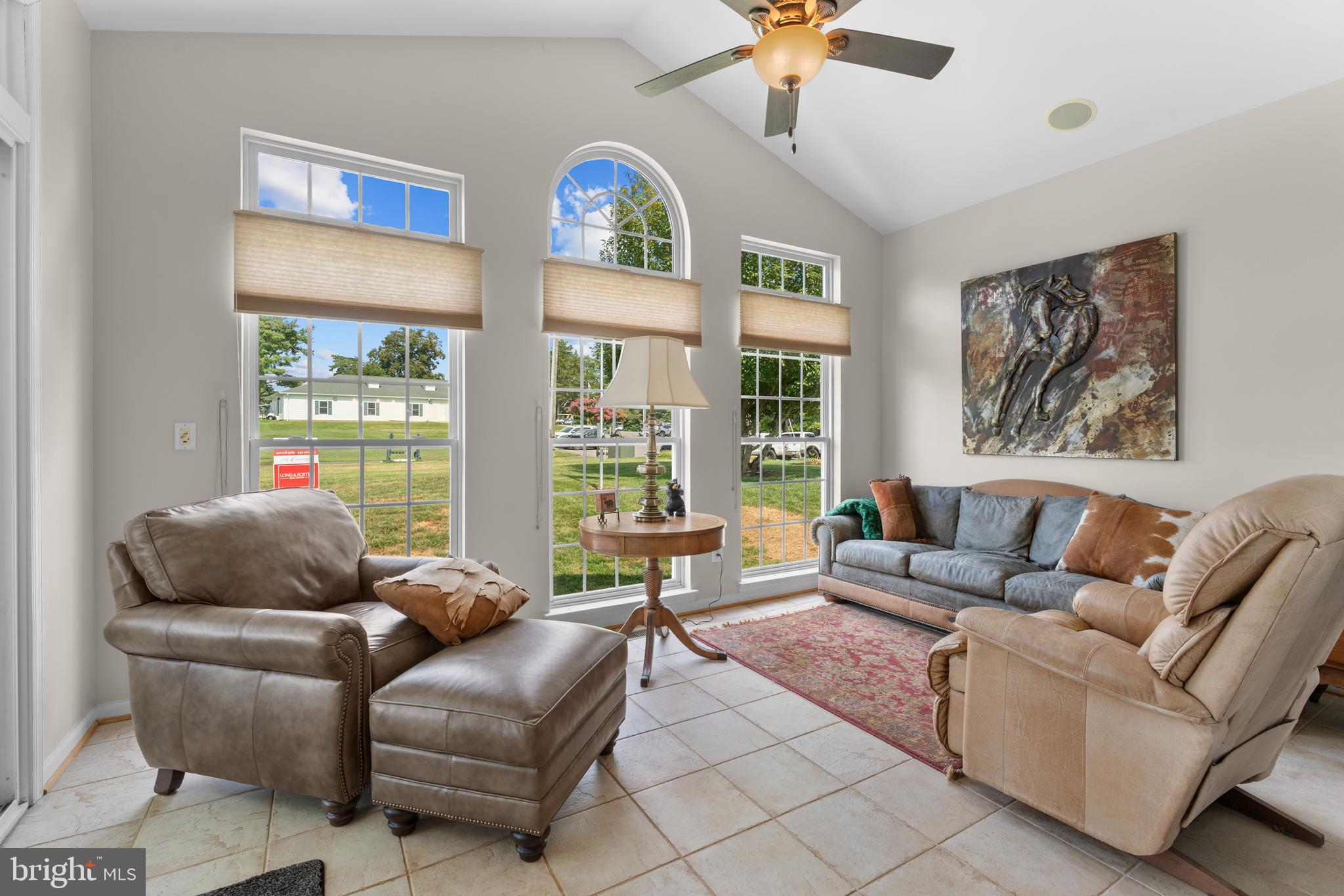 COUNTRY CLUB ESTATES - Residential