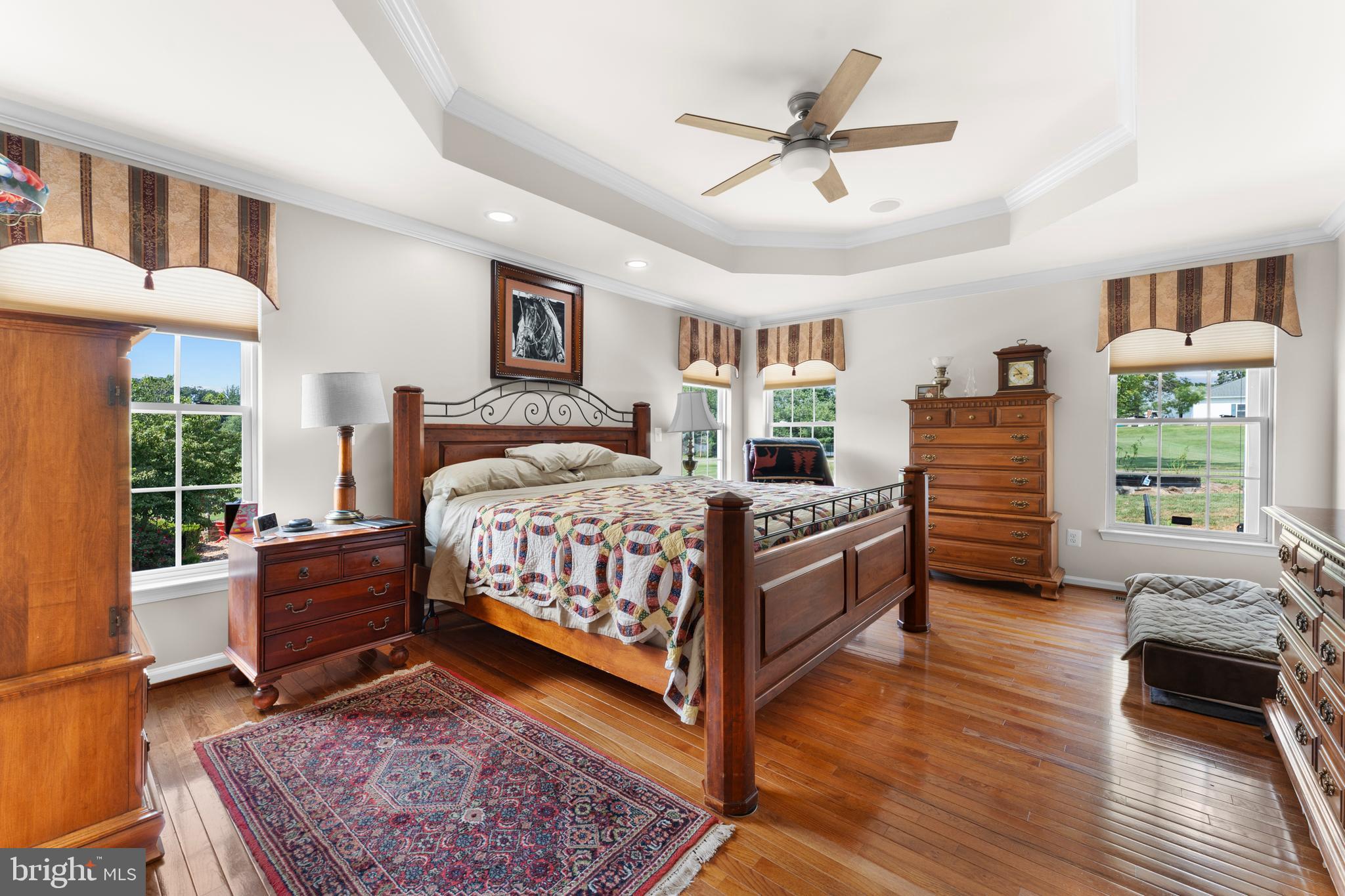 COUNTRY CLUB ESTATES - Residential