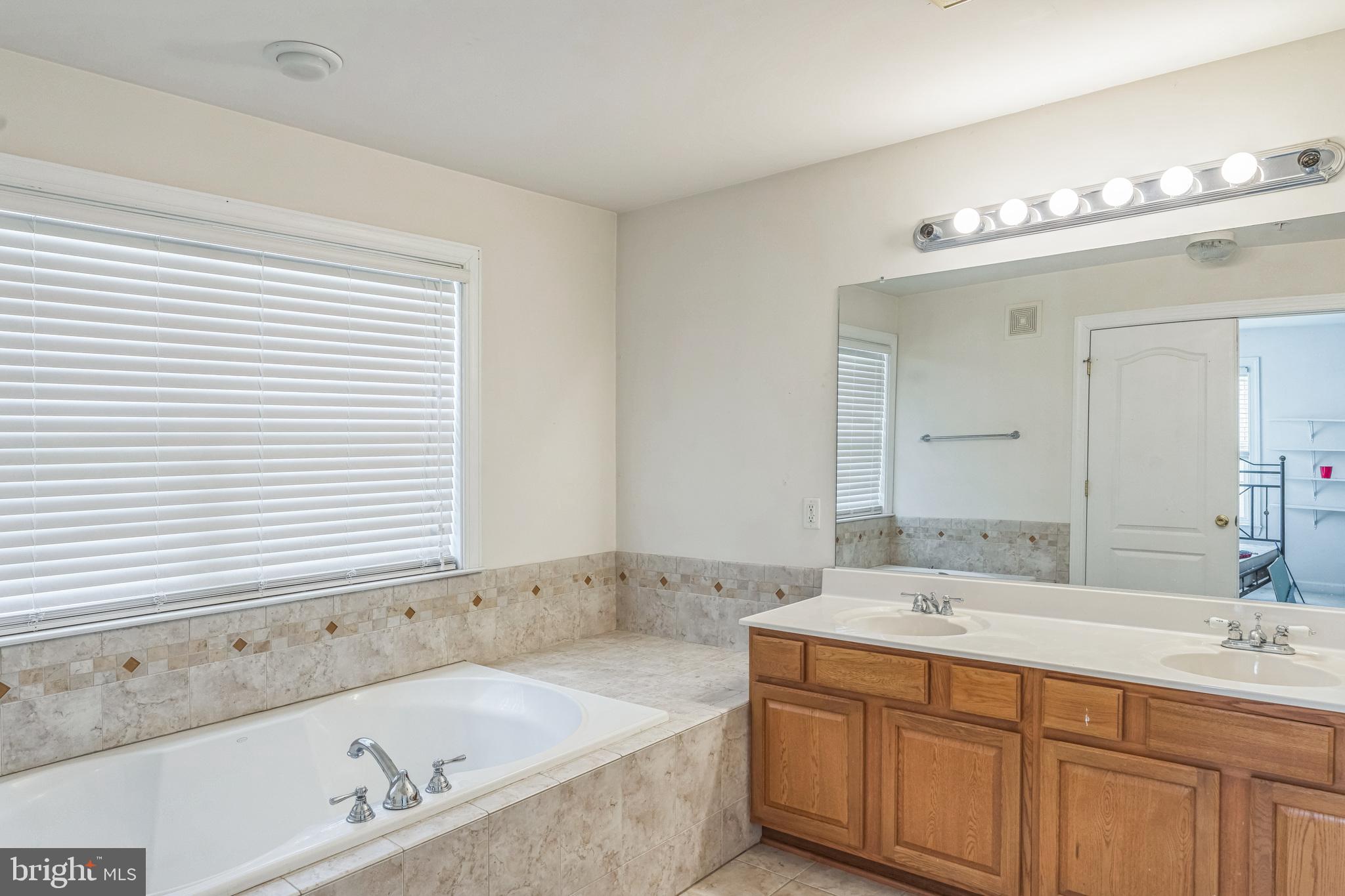 CARRIAGES AT RUSSETT - Residential