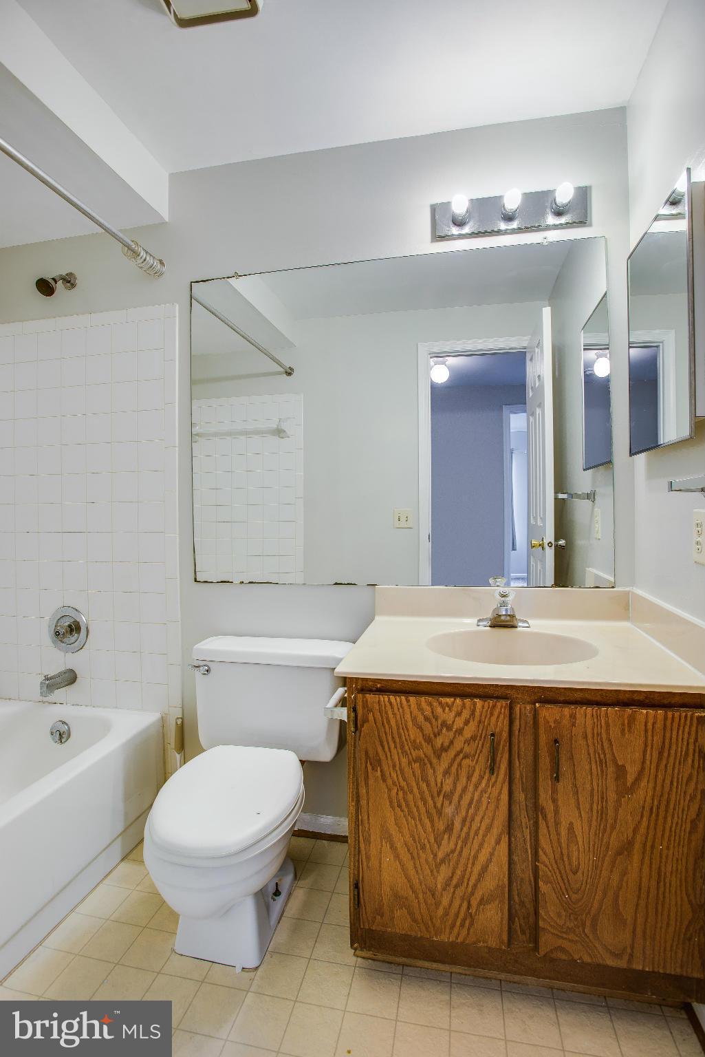 MONTPELIER WOODS - Residential Lease