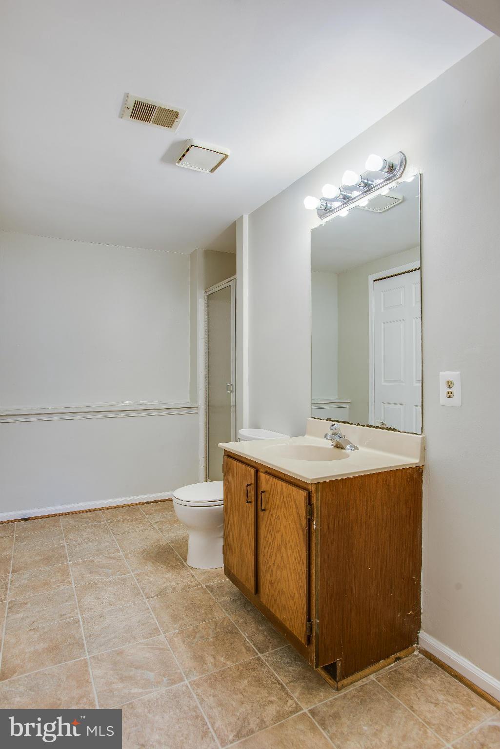 MONTPELIER WOODS - Residential Lease