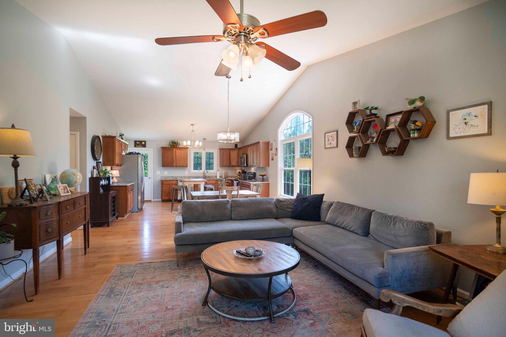 TALL OAKS - Residential