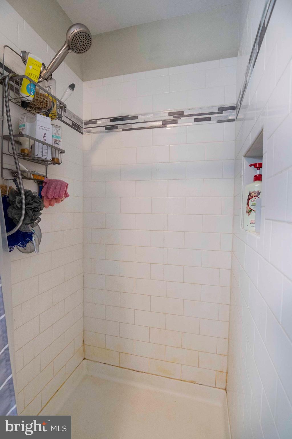 TALL OAKS - Residential