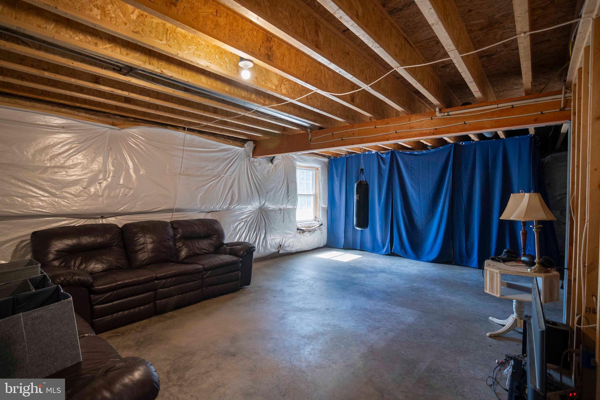 TALL OAKS - Residential