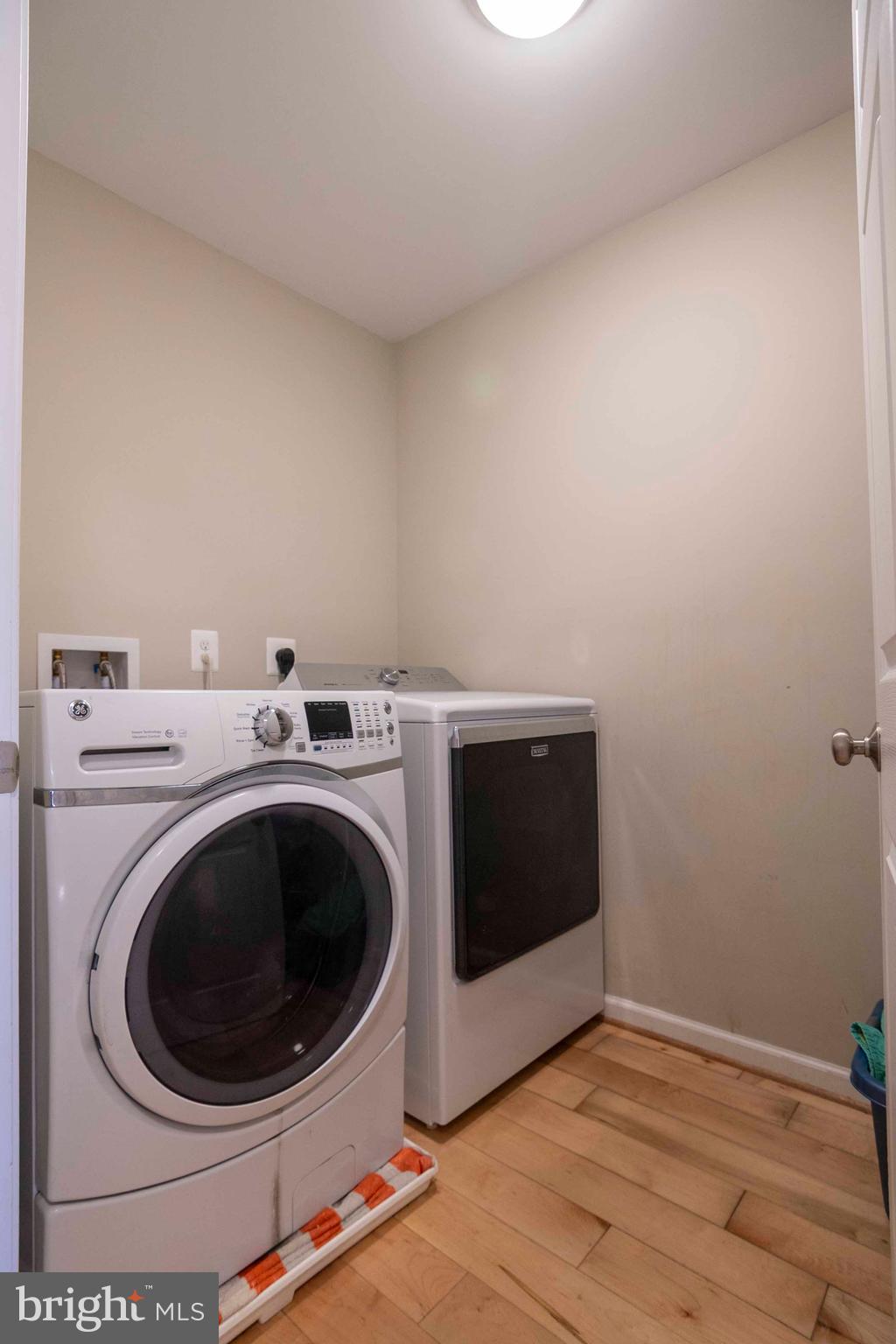 TALL OAKS - Residential