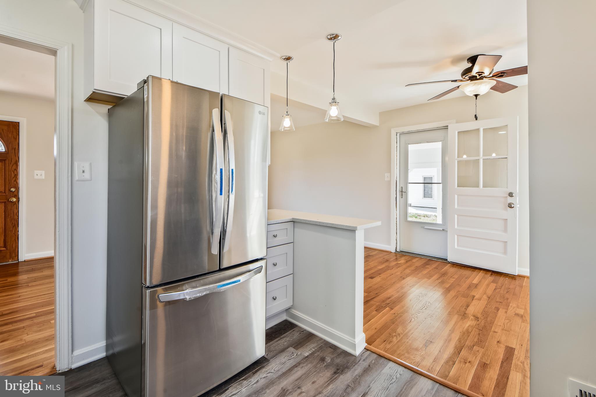 LYNBROOK - Residential