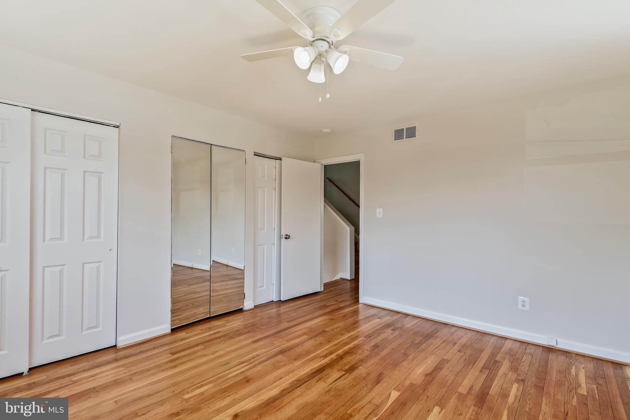 LYNBROOK - Residential