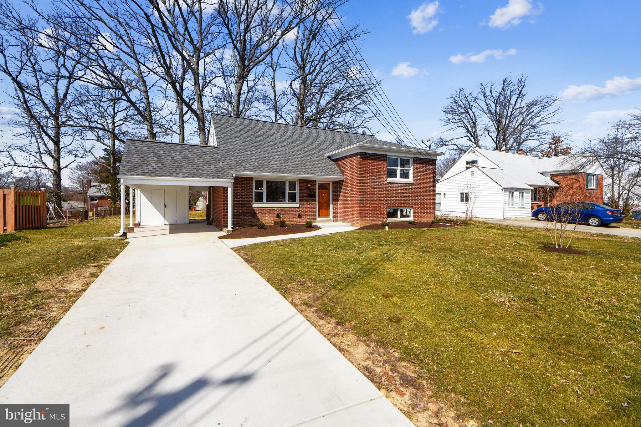 LYNBROOK - Residential