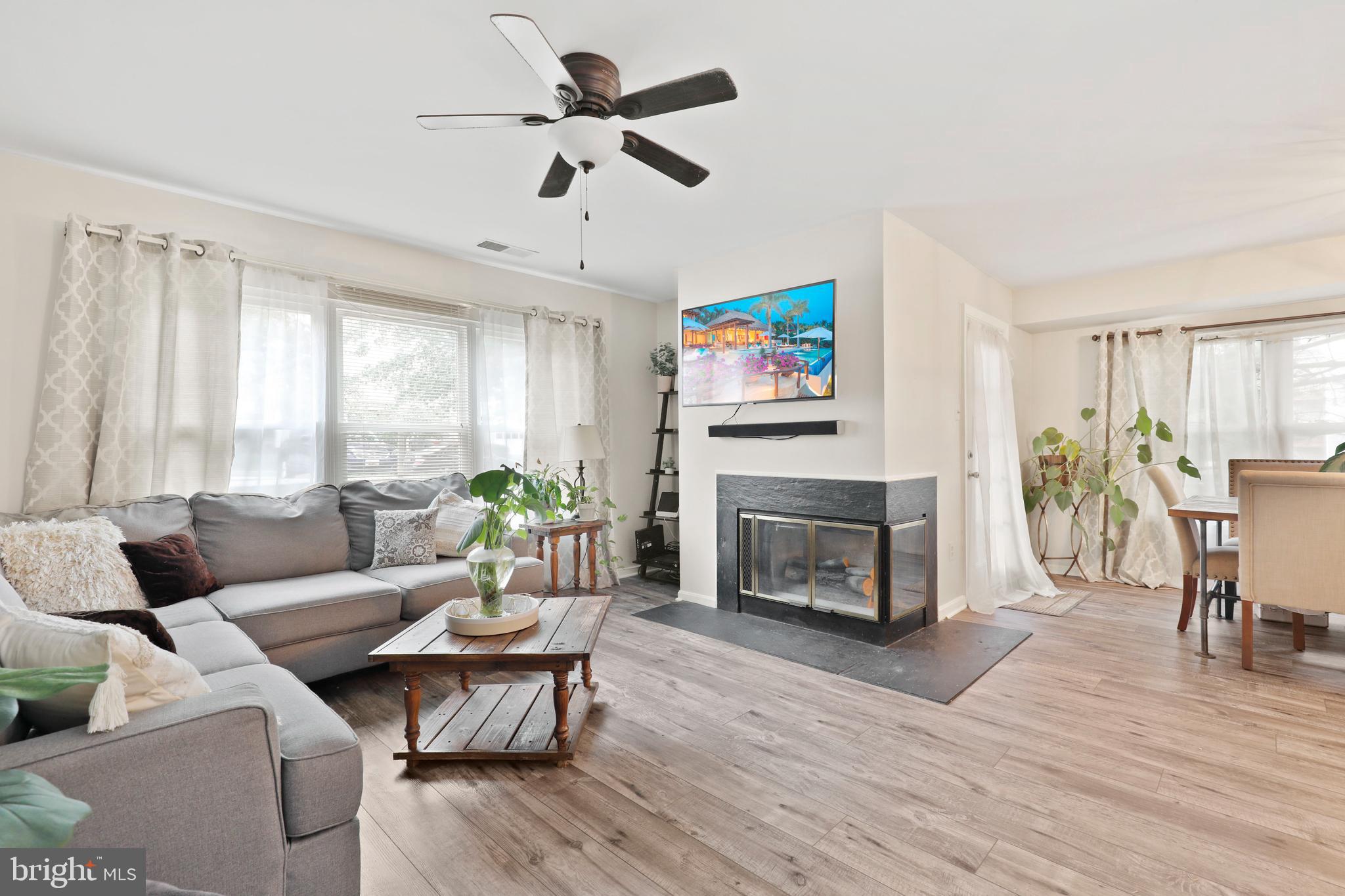 RIVERCHASE CONDOS - Residential