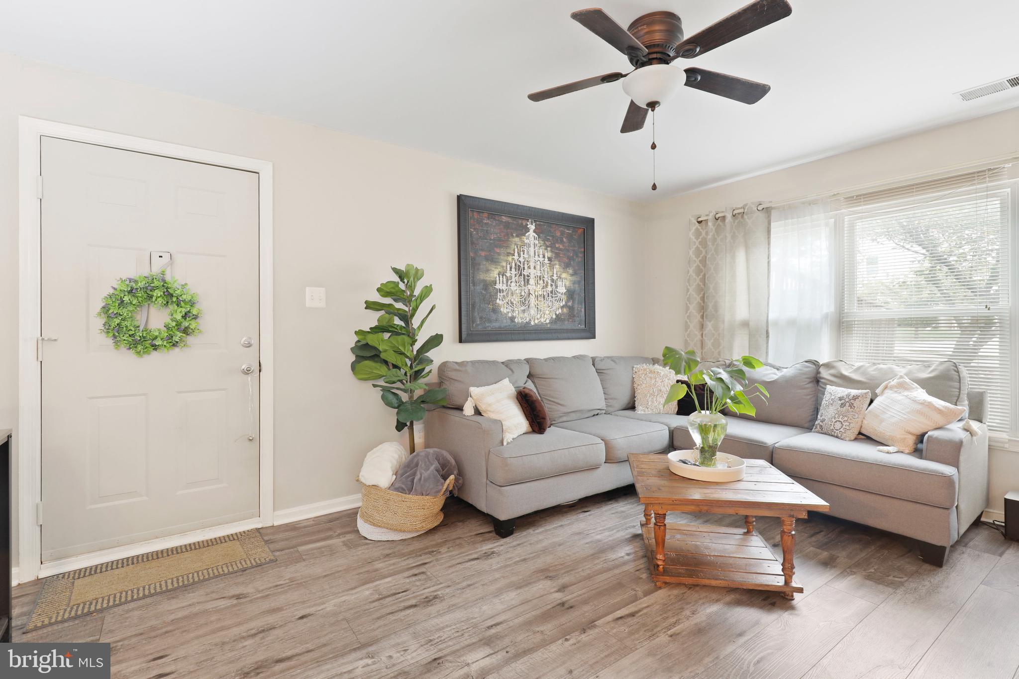 RIVERCHASE CONDOS - Residential