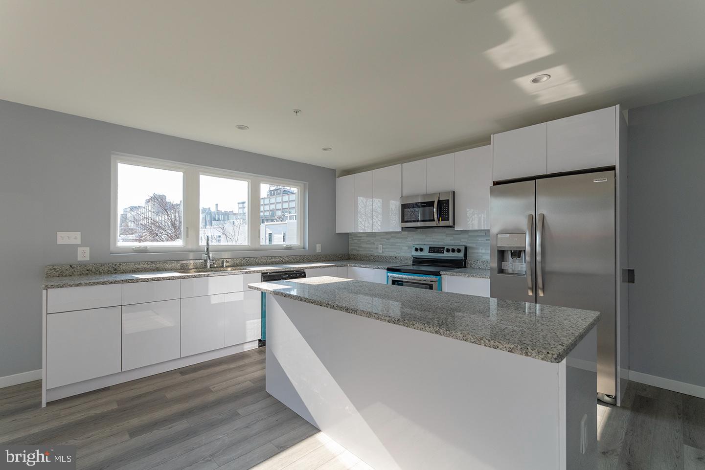 TEMPLE UNIVERSITY - Residential Lease