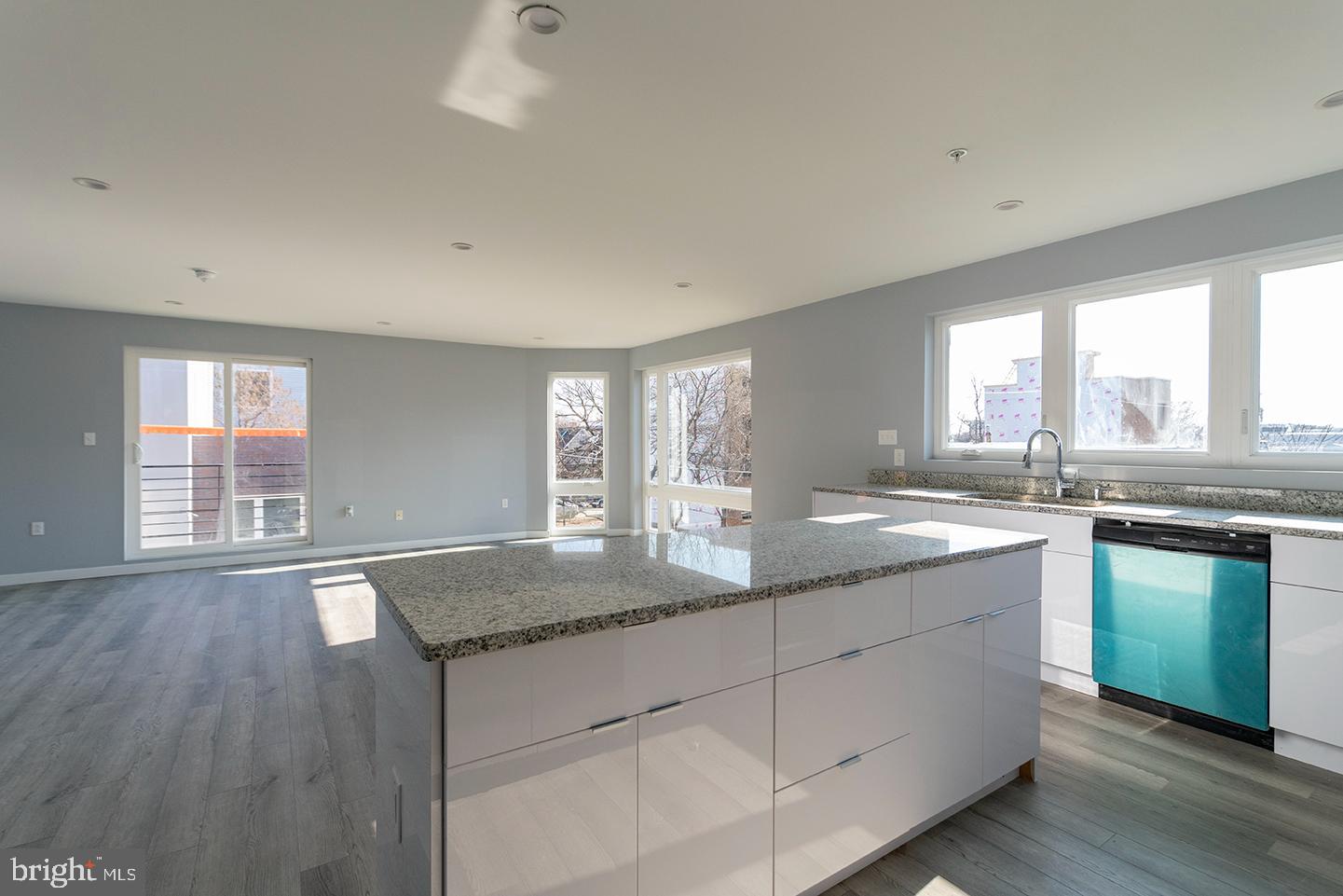 TEMPLE UNIVERSITY - Residential Lease