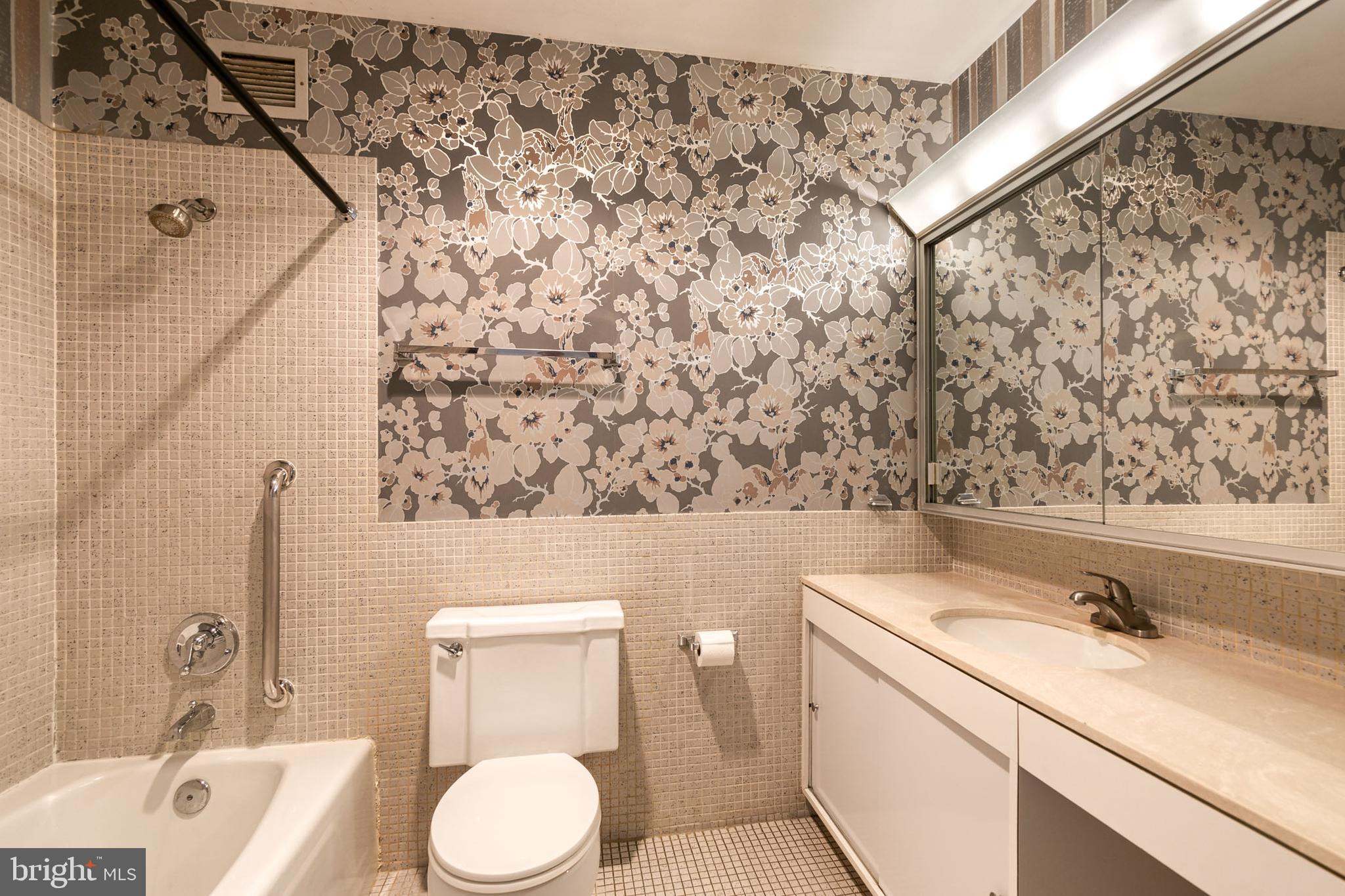 TUSCANY-CANTERBURY - Residential