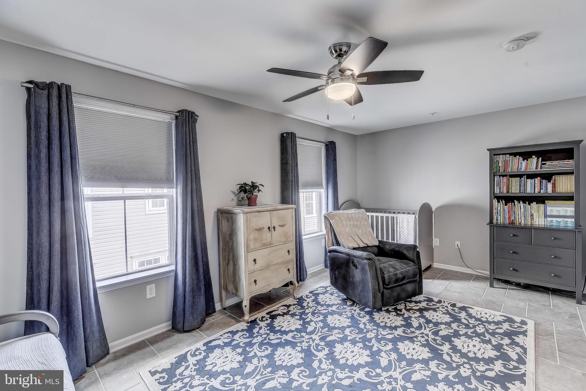 ATHENA SQUARE - Residential