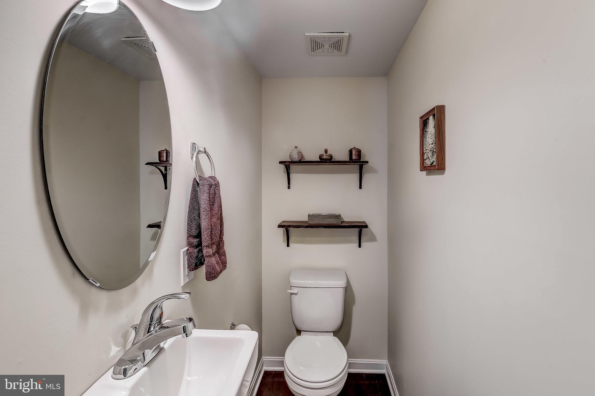 ATHENA SQUARE - Residential