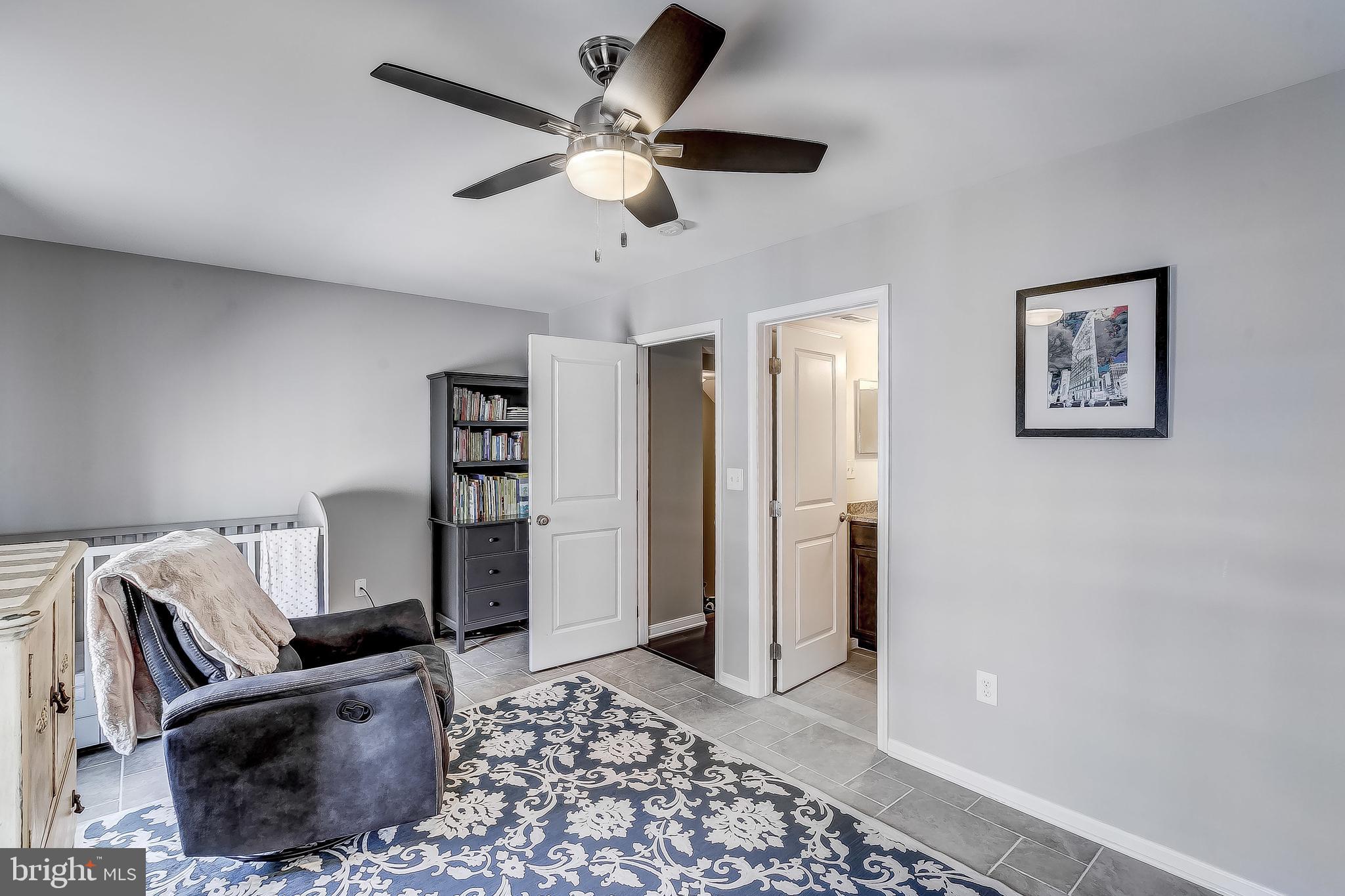 ATHENA SQUARE - Residential