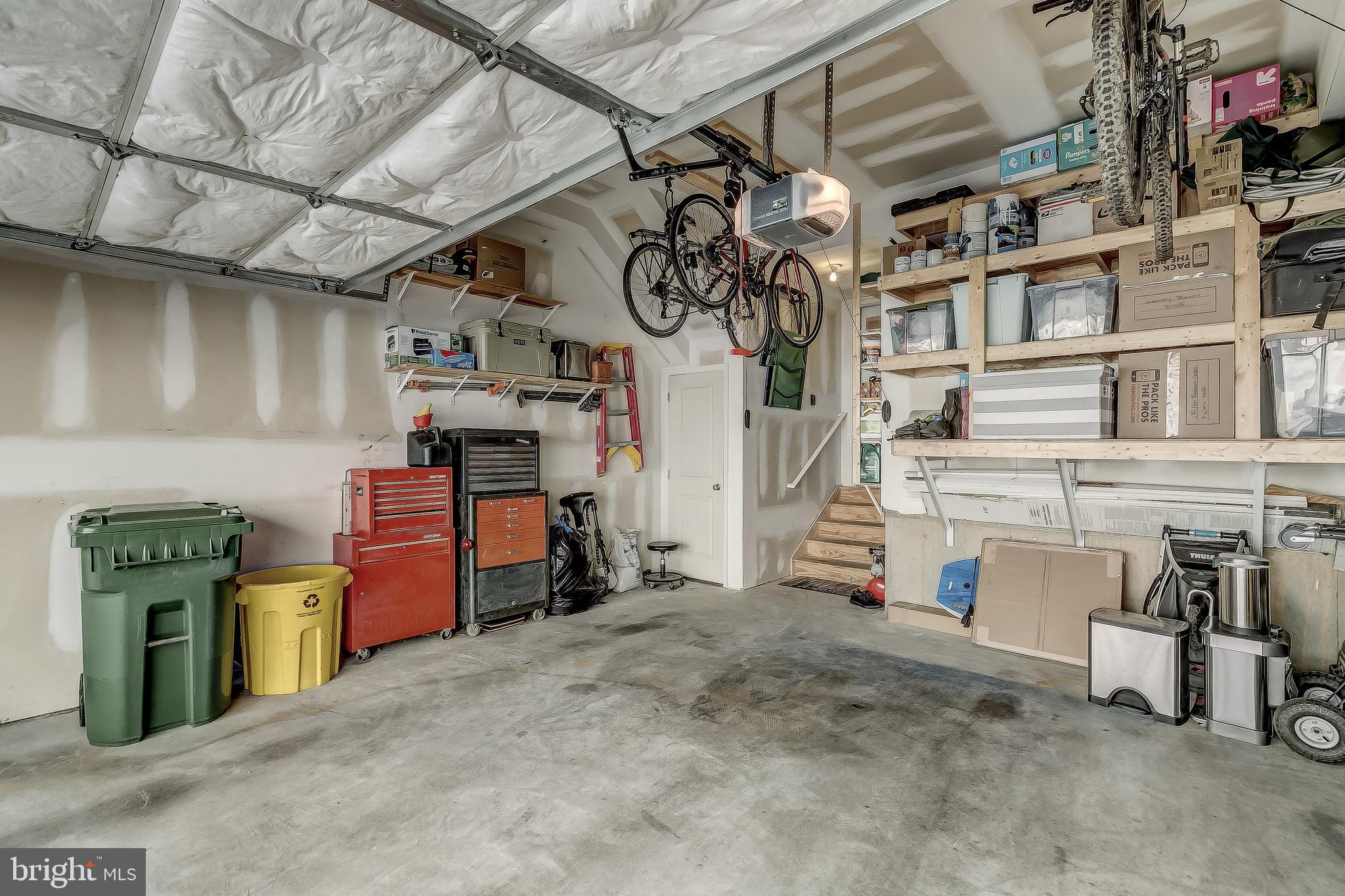 ATHENA SQUARE - Residential