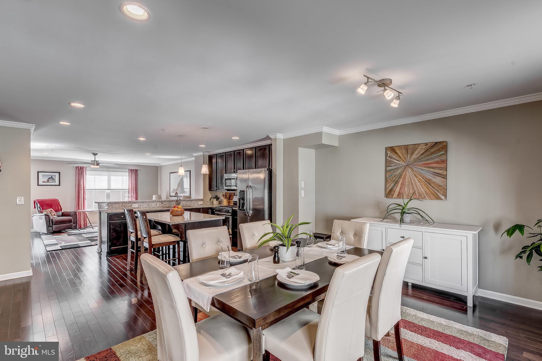 ATHENA SQUARE - Residential