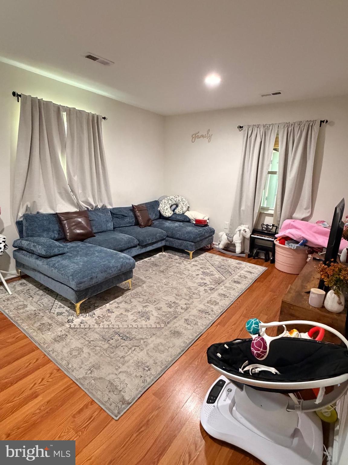 CAMPBELL CREEK VILLAGE - Residential
