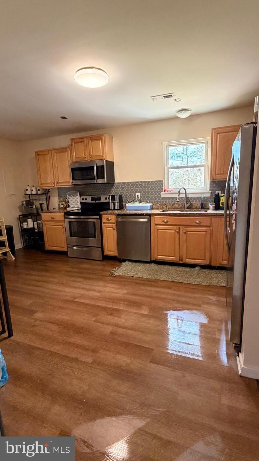 CAMPBELL CREEK VILLAGE - Residential