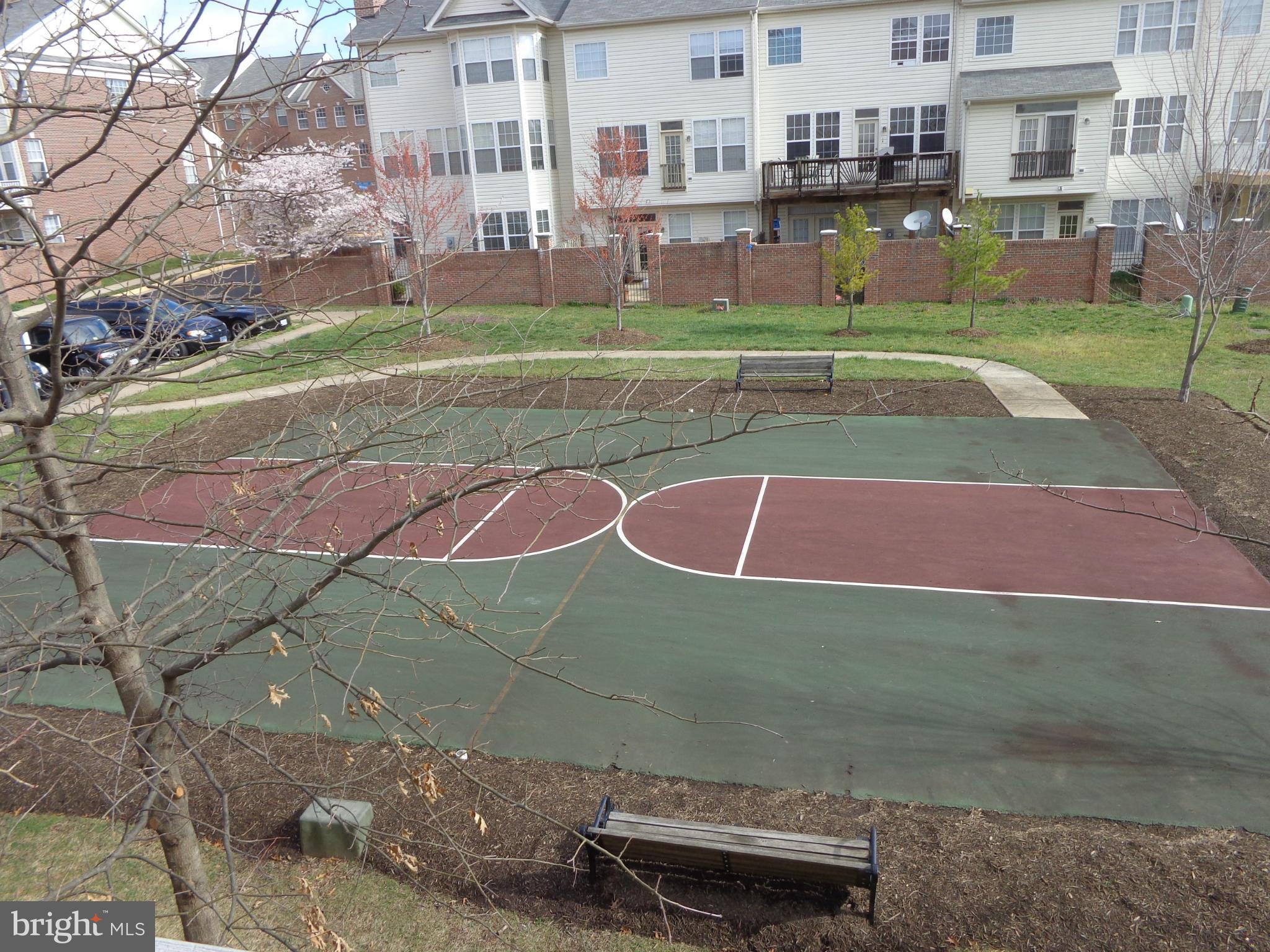 ROCKLAND VILLAGE - Residential