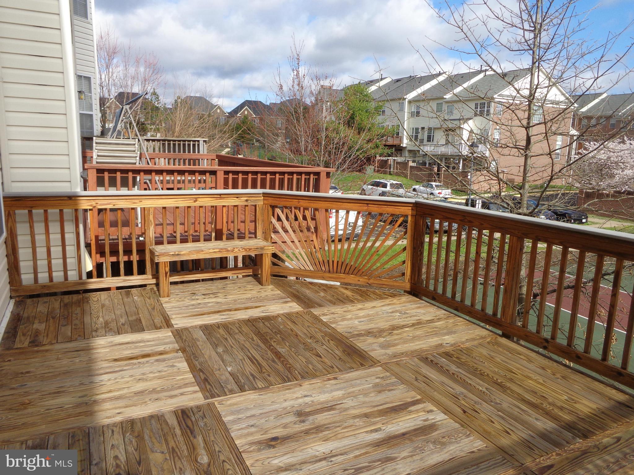 ROCKLAND VILLAGE - Residential