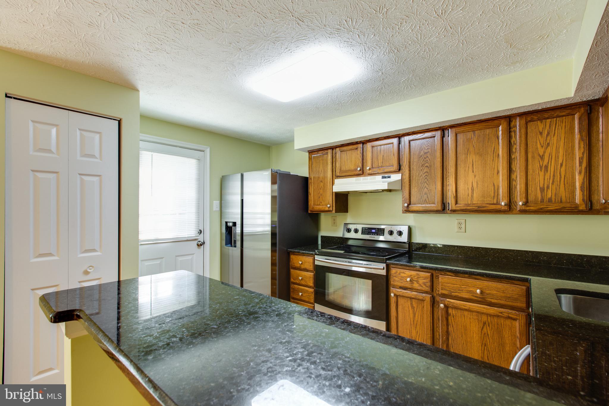 BRIGHTFIELD - Residential Lease