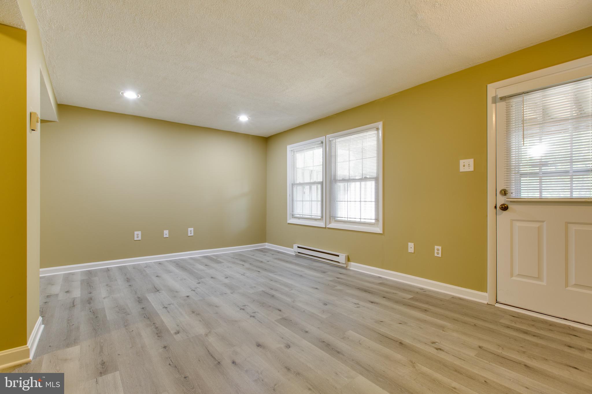 BRIGHTFIELD - Residential Lease