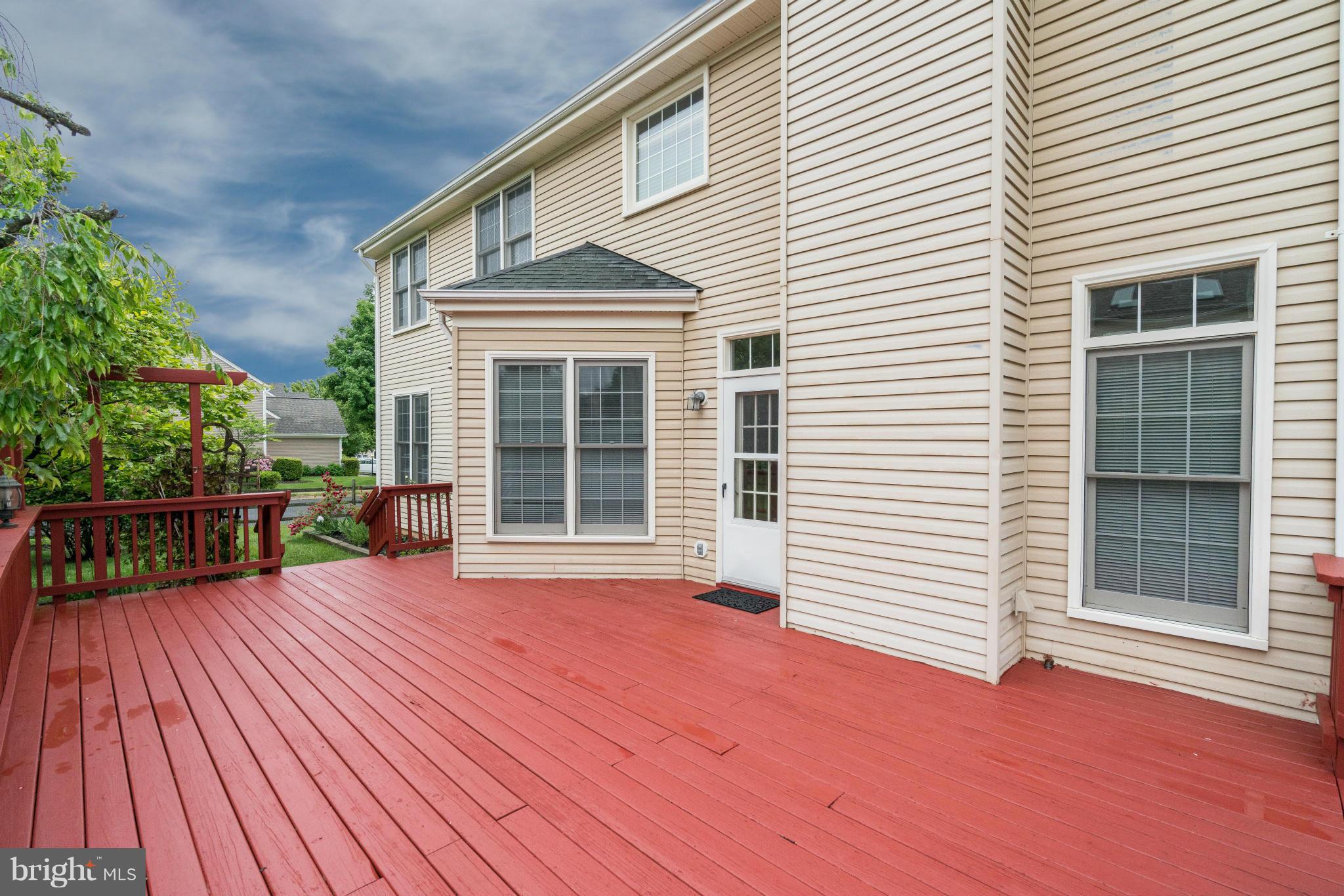 POTOMAC LAKES - Residential