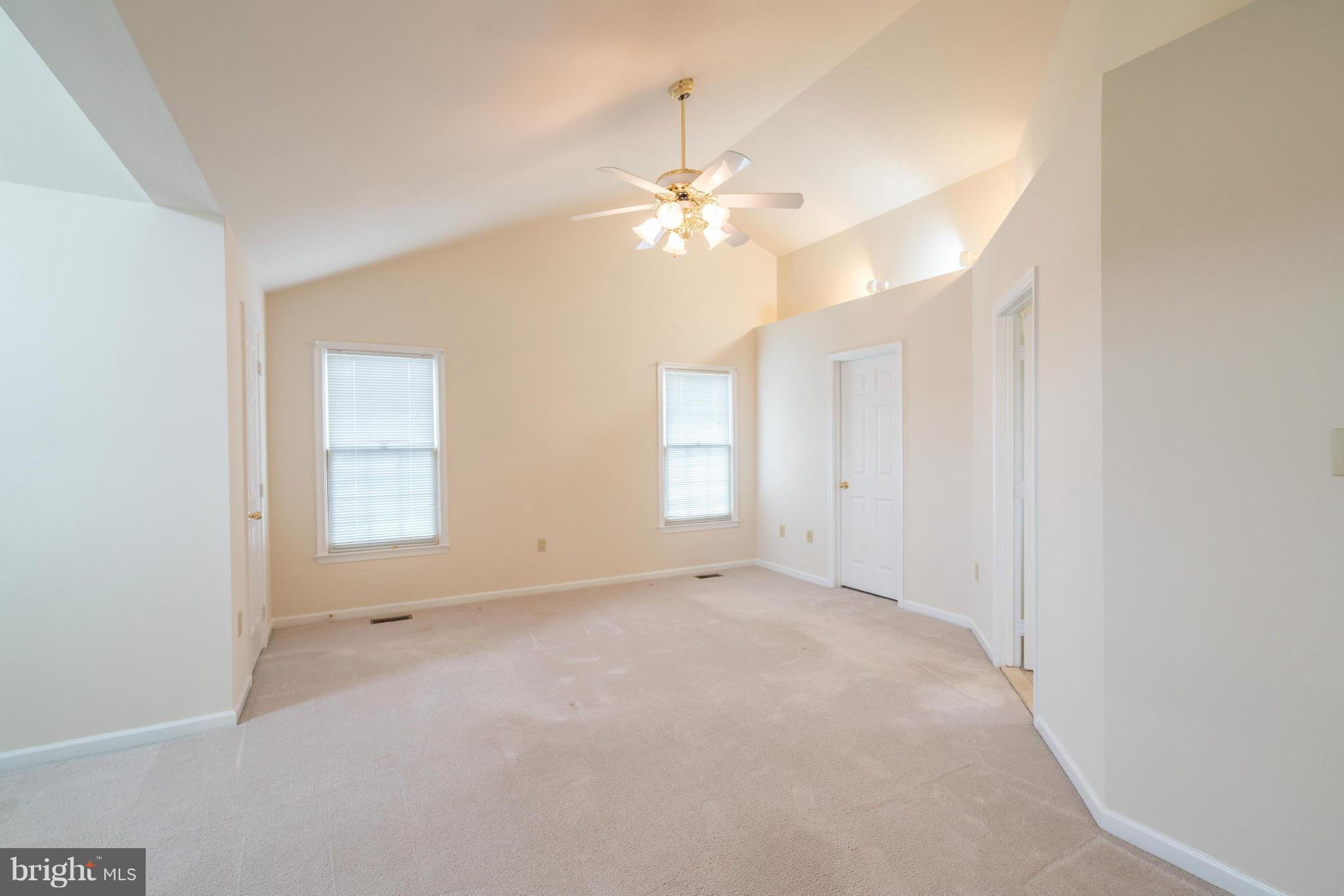 POTOMAC LAKES - Residential