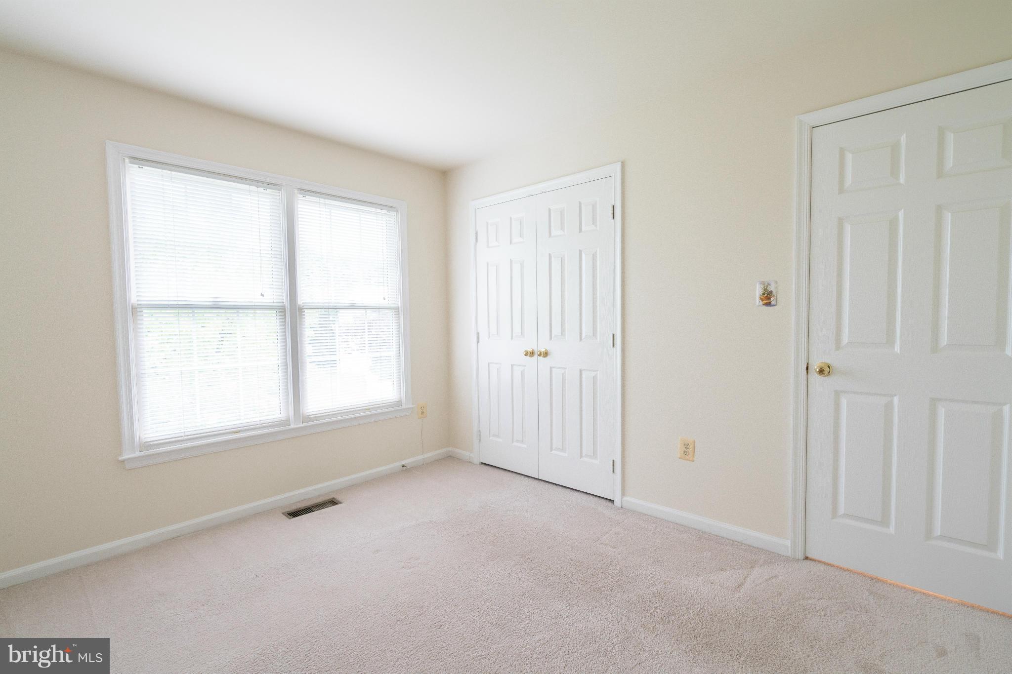 POTOMAC LAKES - Residential