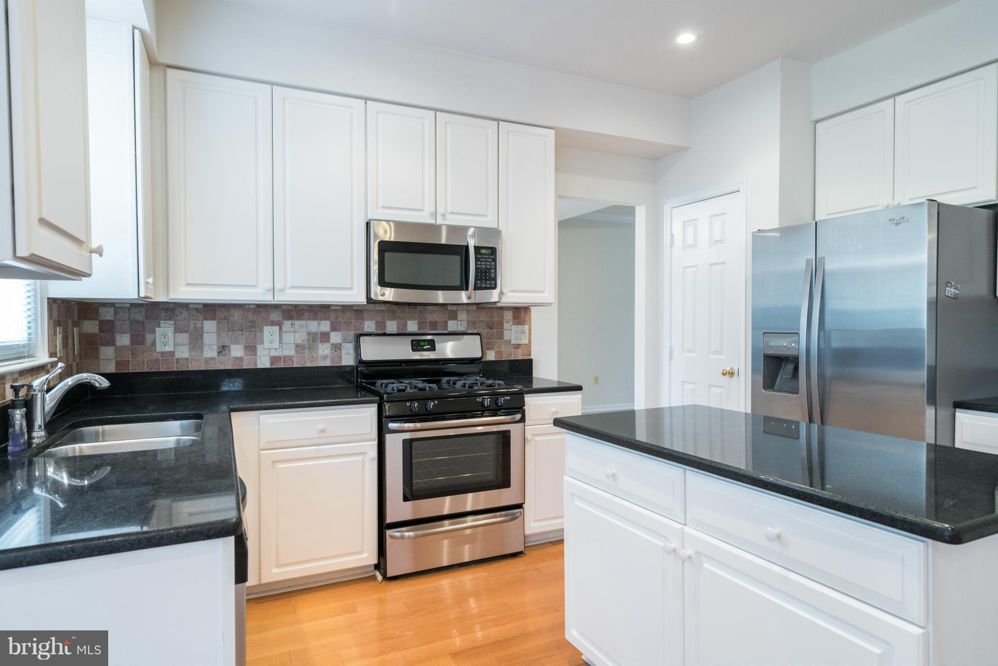 POTOMAC LAKES - Residential