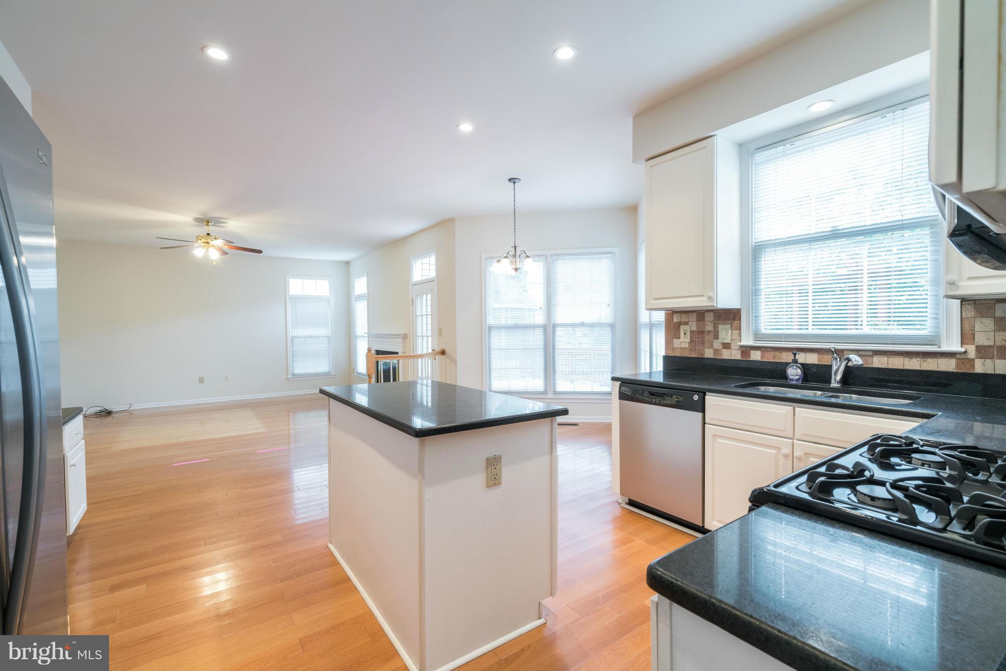 POTOMAC LAKES - Residential