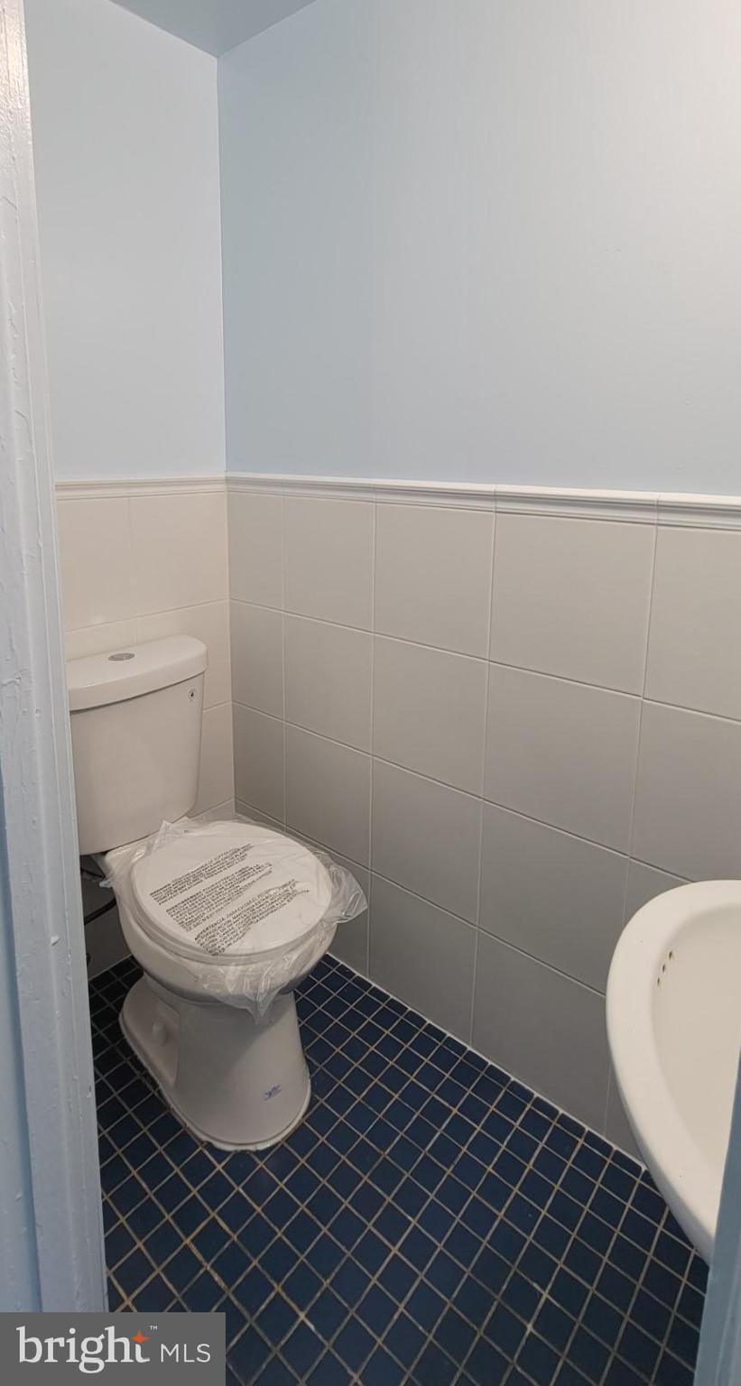 KENT VILLAGE - Residential Lease