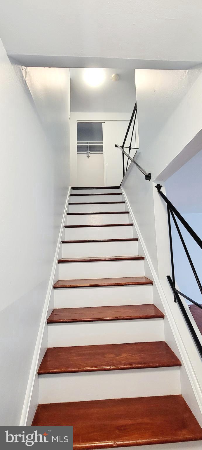 KENT VILLAGE - Residential Lease