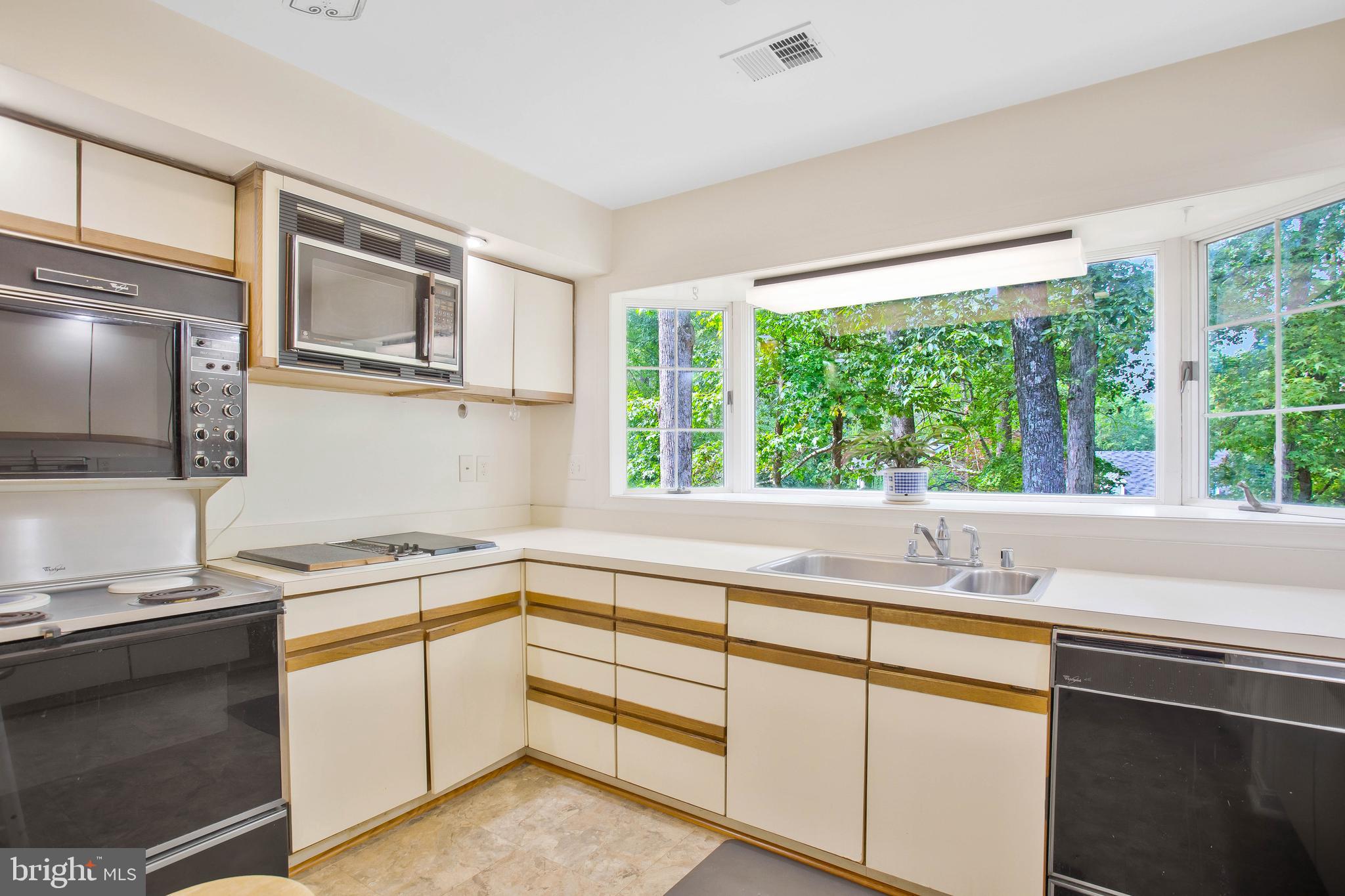 KING GEORGE ESTATES SUB - Residential