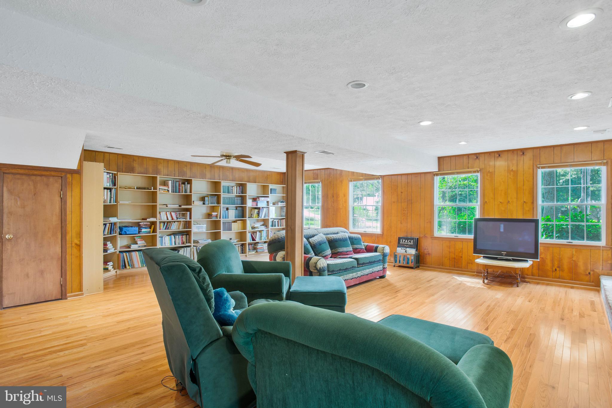 KING GEORGE ESTATES SUB - Residential