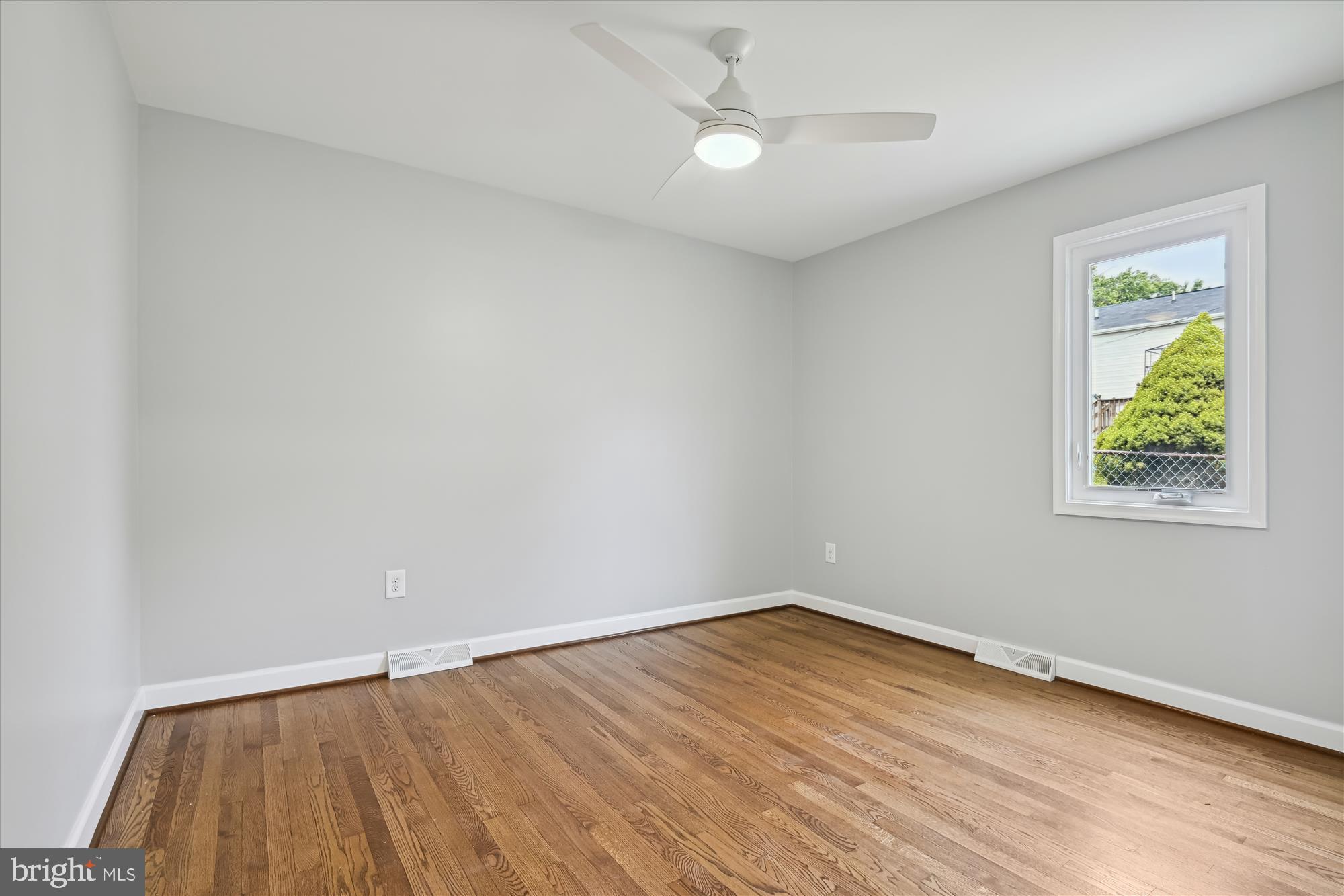 ROLAND TERRACE - Residential