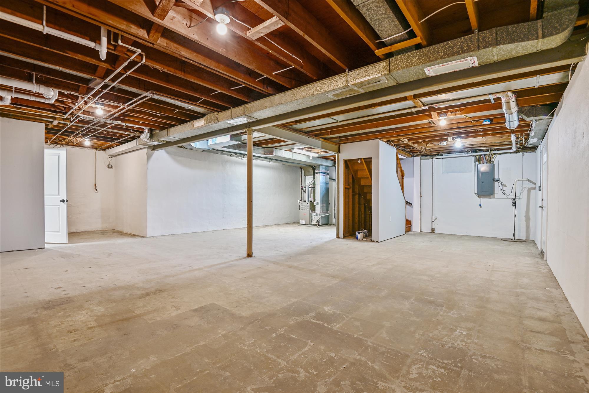 ROLAND TERRACE - Residential