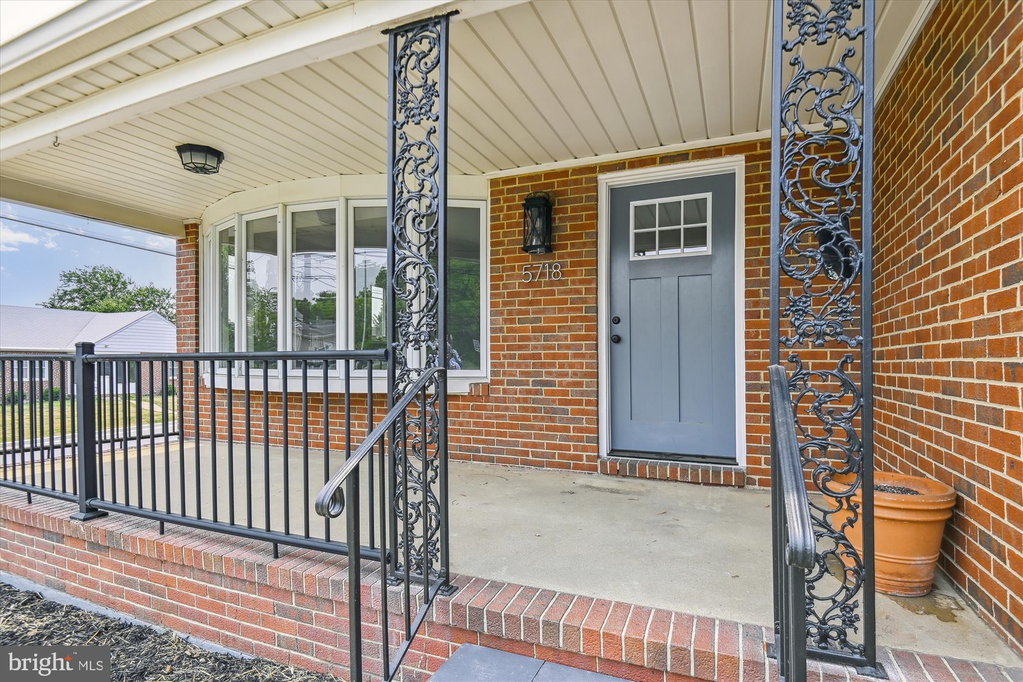 ROLAND TERRACE - Residential