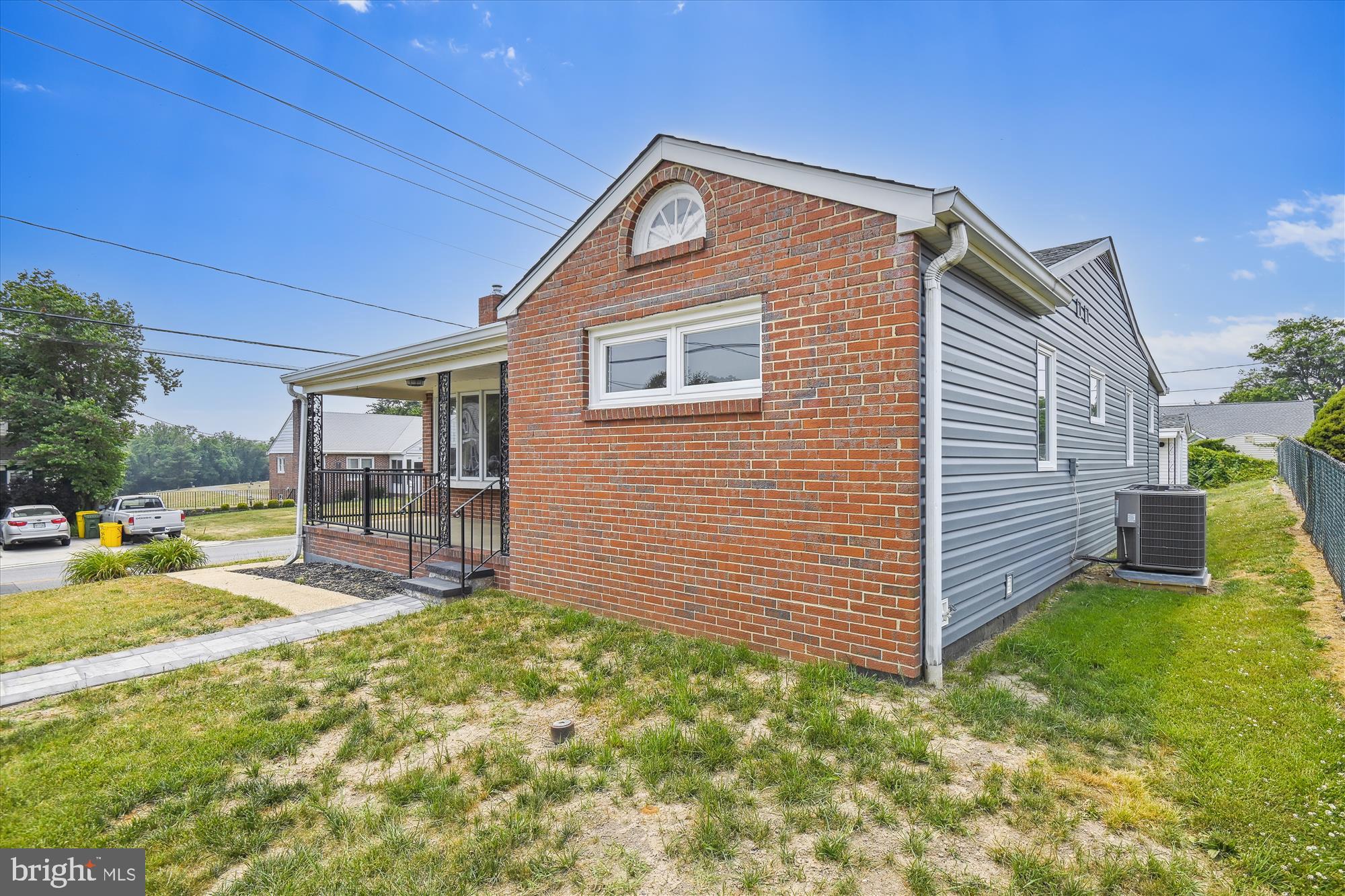 ROLAND TERRACE - Residential